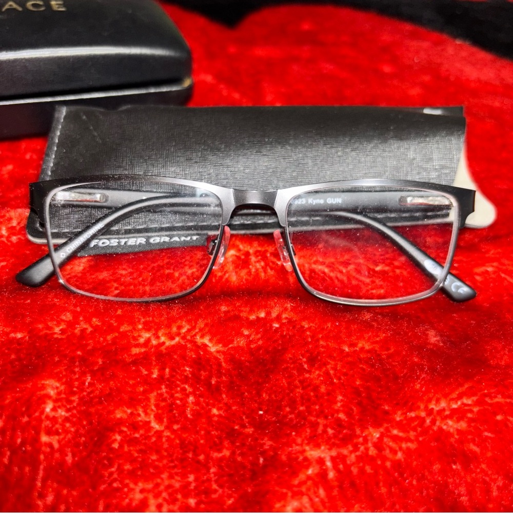 highly visable reading glases withcase